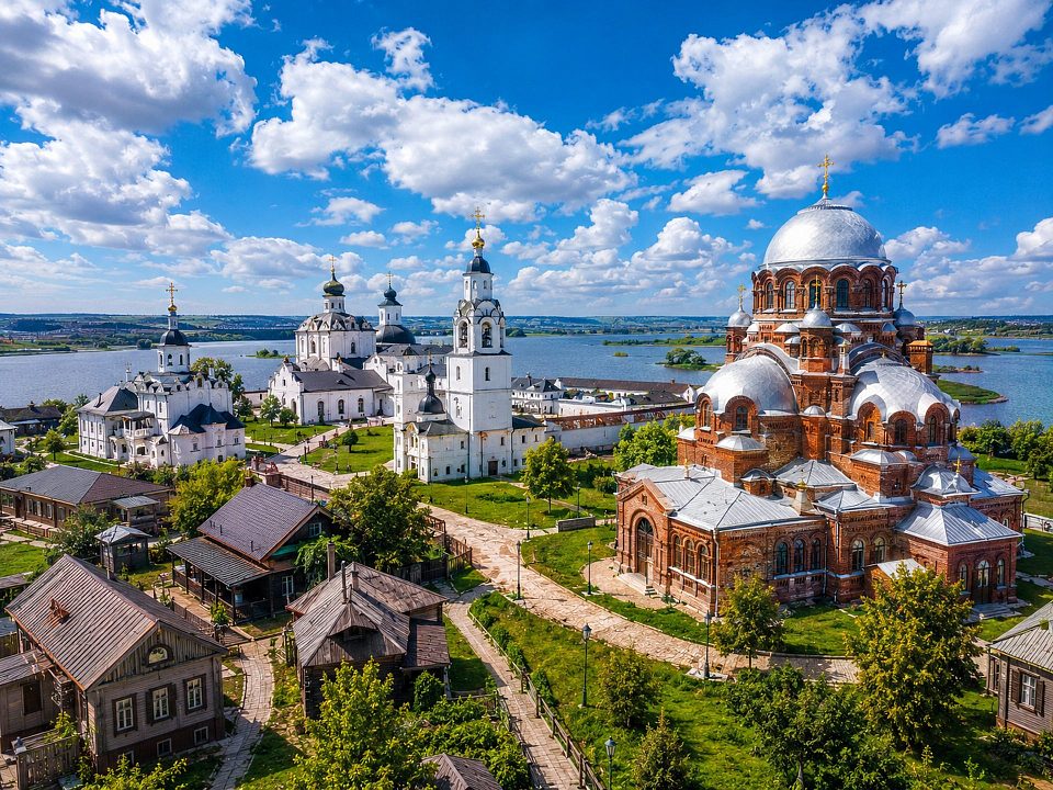 Экскурсия в Свияжск, Раифский монастырь и Храм всех религий — фото 5