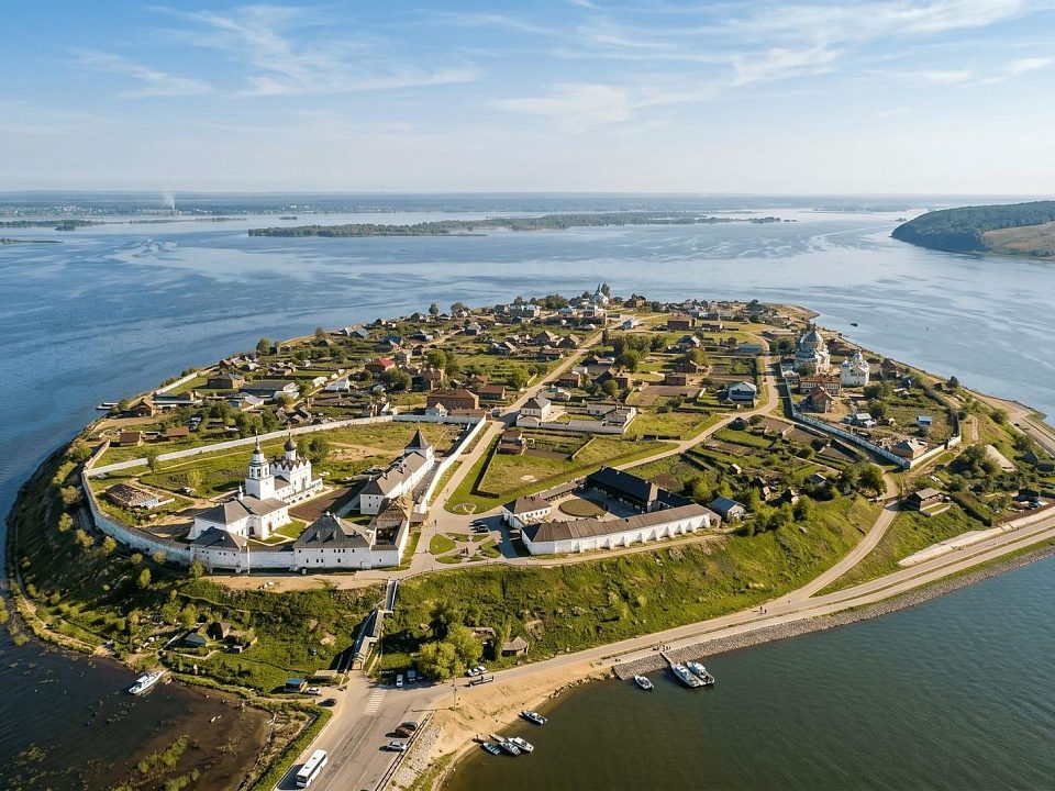 Экскурсия в Свияжск, Раифский монастырь и Храм всех религий — фото 2